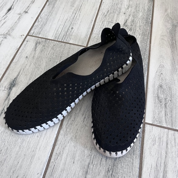 Black Ilse Jacobsen slip ons - Picture 1 of 7